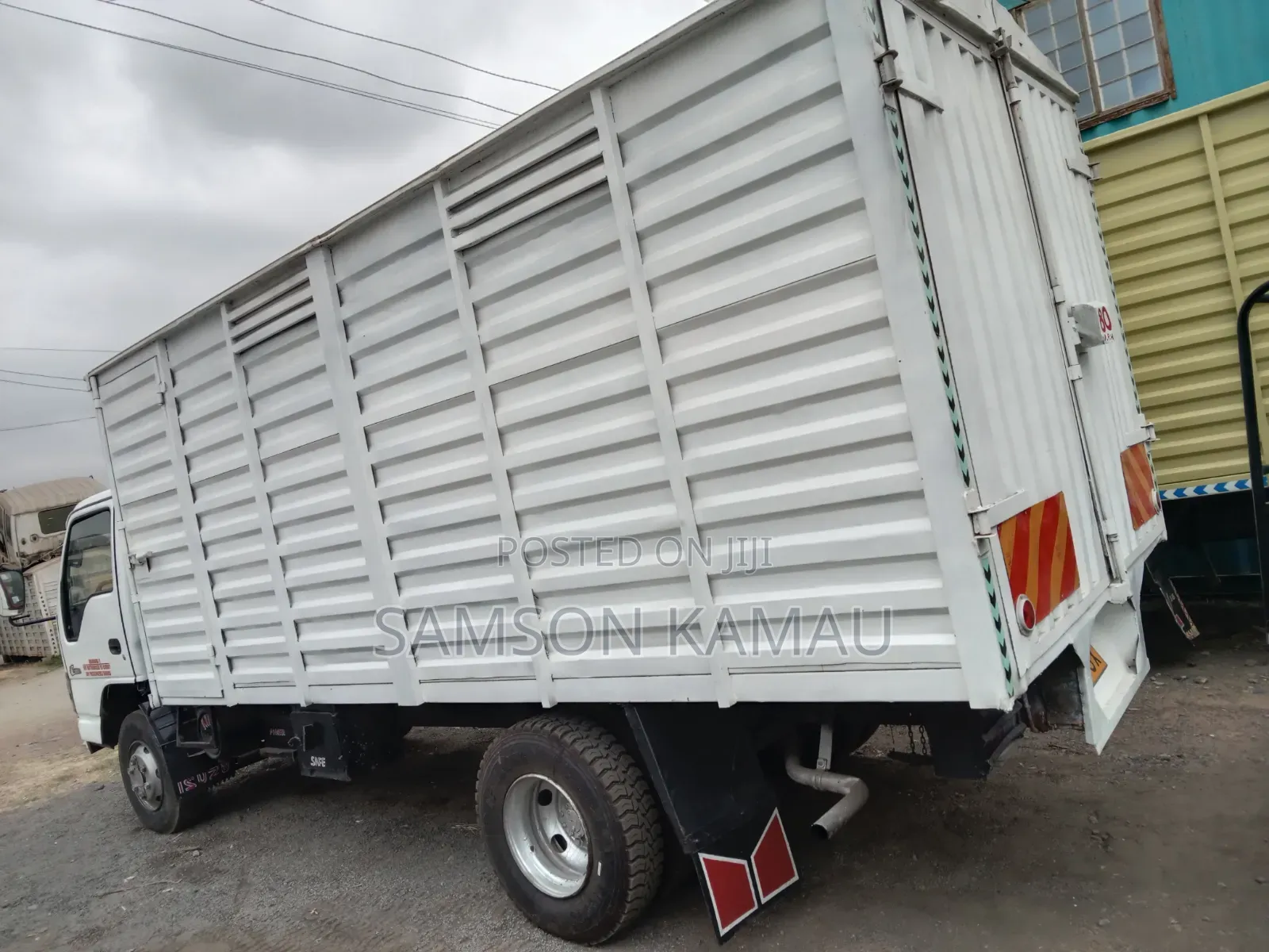 Isuzu NPR Lorry