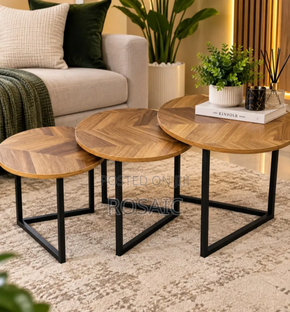 Elegant Wooden Nesting Coffee Tables Set