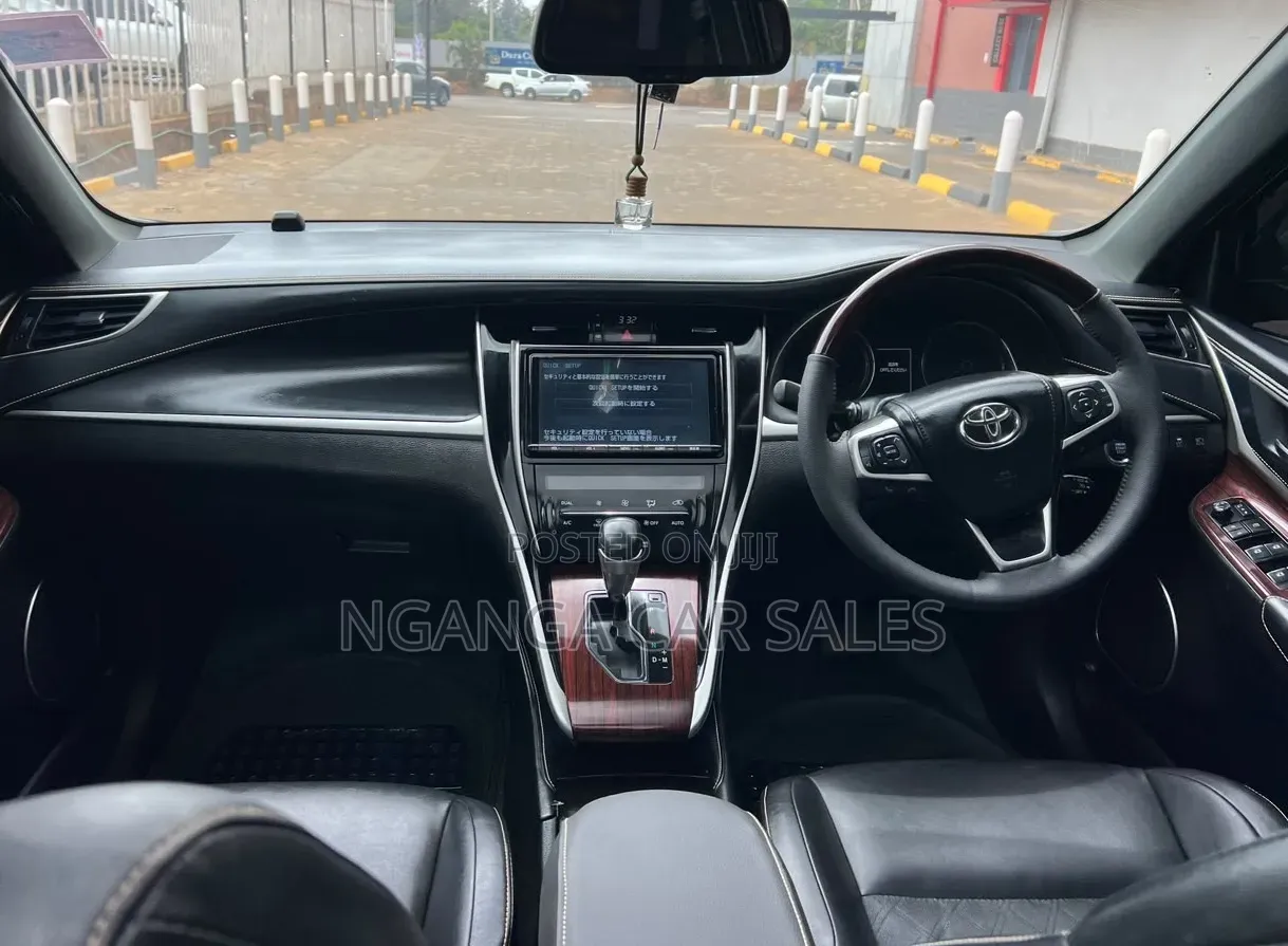 Toyota Harrier 2017 Black