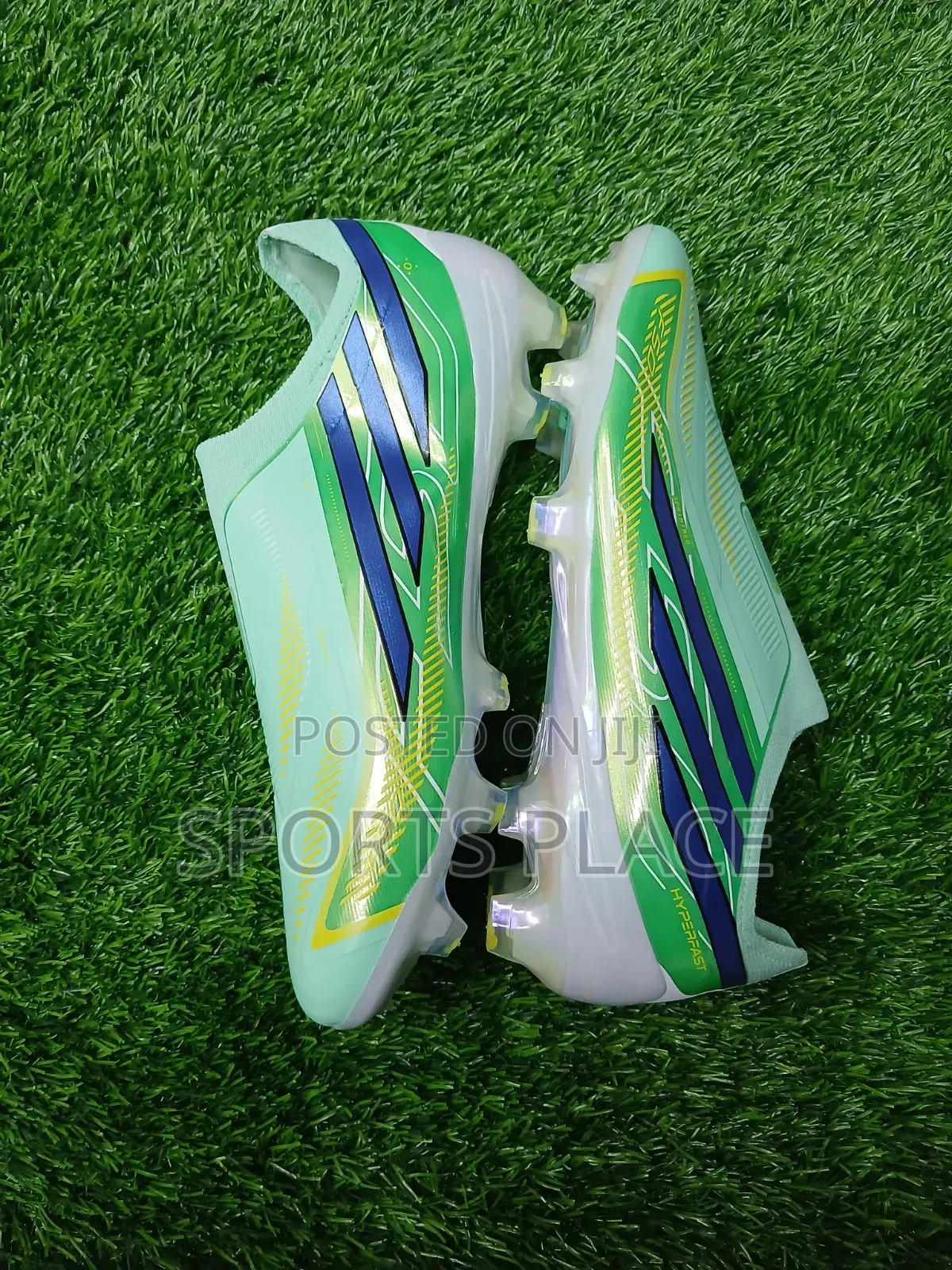 Adidas F50 Laceless Football Boots in Baby Sizes 36-39