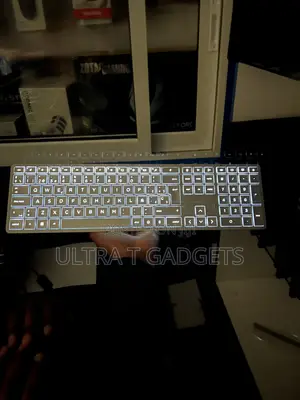 Brand New HP 970 Programmable Wireless Keyboard
