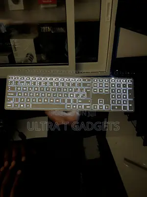 Brand New HP 970 Programmable Wireless Keyboard