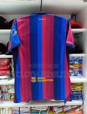Barcelona Home Kit 26/27.