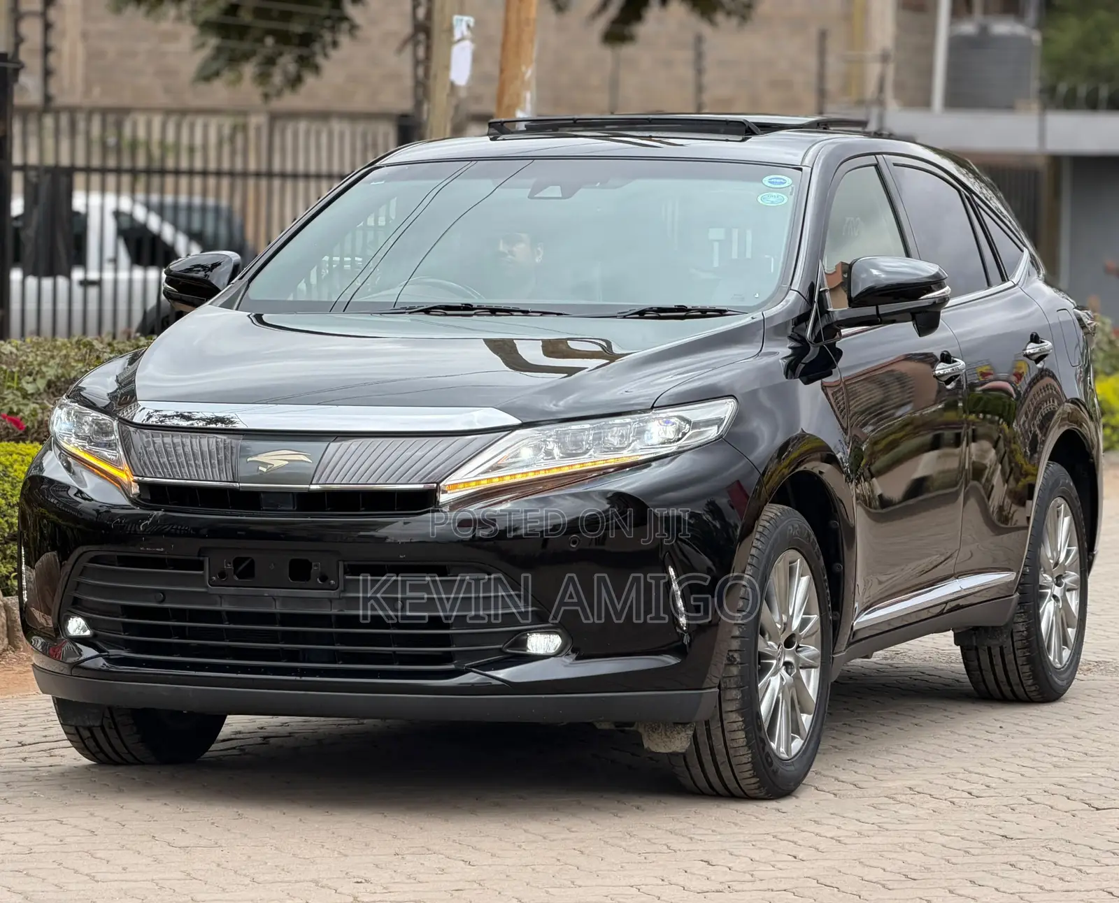Toyota Harrier 2020