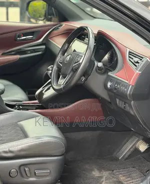 Toyota Harrier 2020