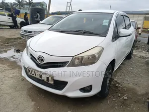 Toyota Vitz 2013 White