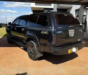Toyota Hilux 2011 Black