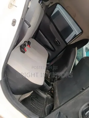 Toyota Vitz 2013 White