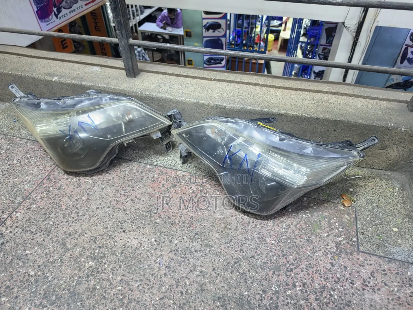 Toyota Spade 2012 Non Xenon Headlights