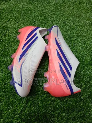 World Cup F59 Football Cleats in Junior Sizes