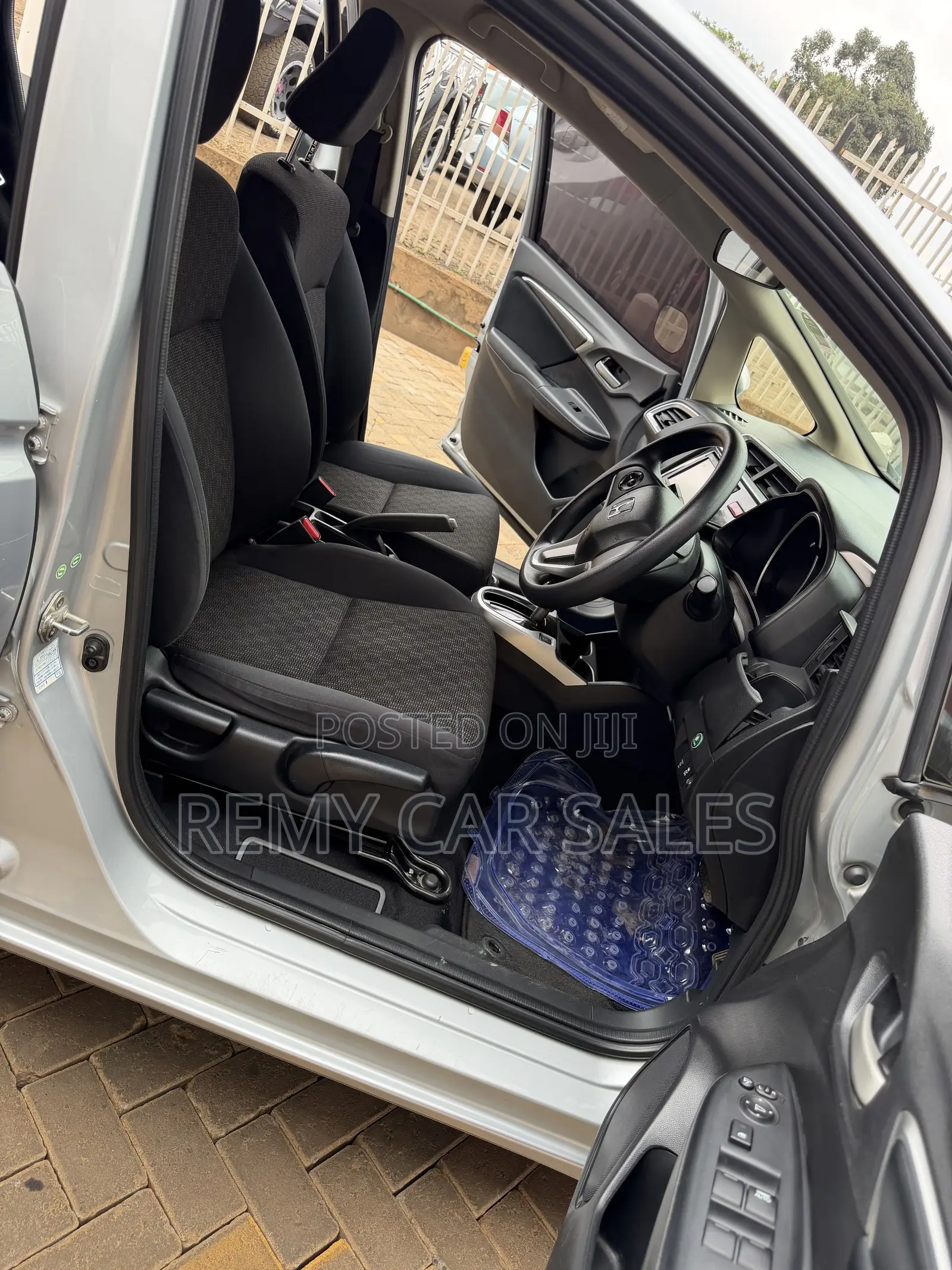 Honda Fit 2016 Silver