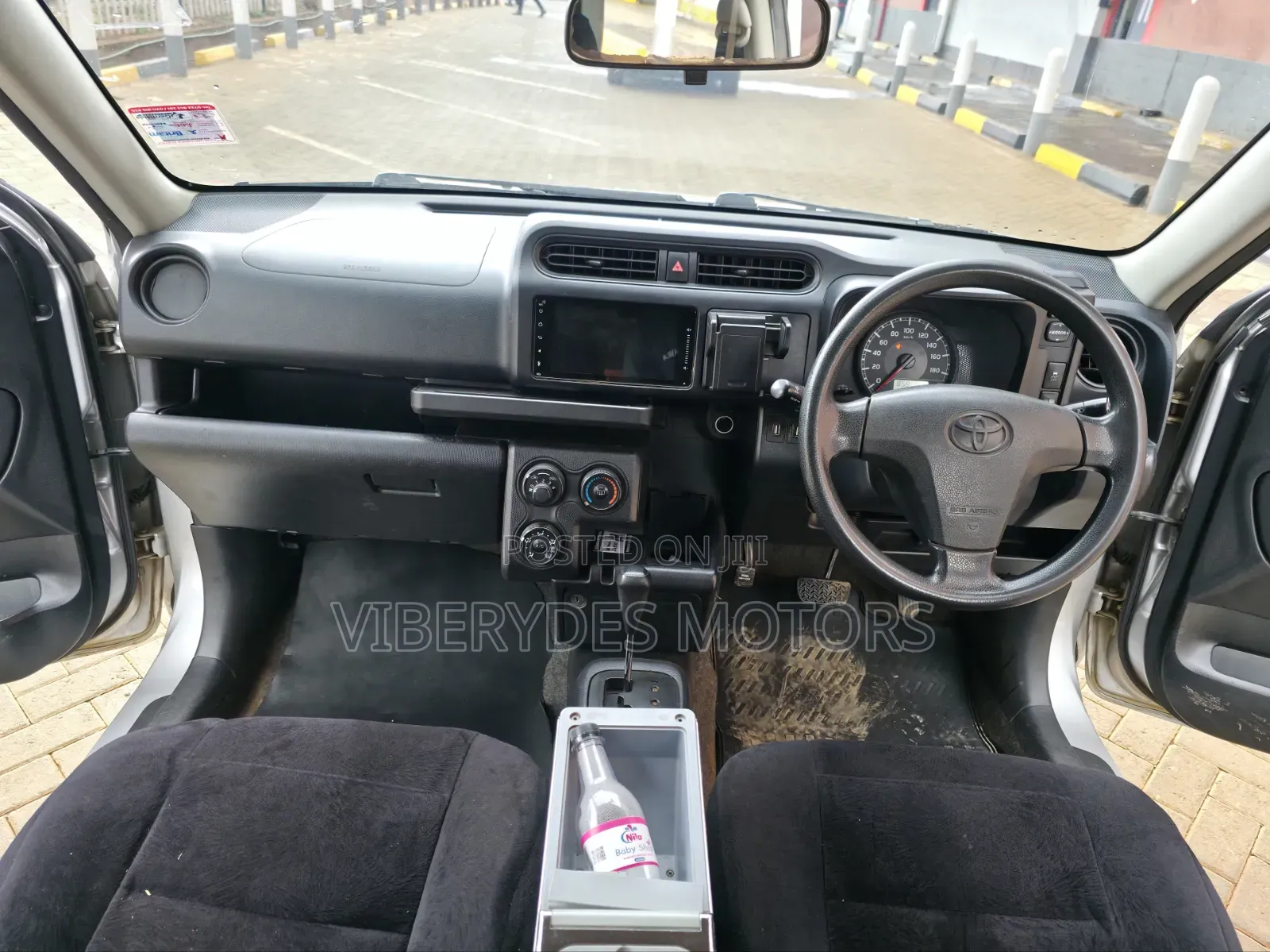 Toyota Succeed 2015 Silver