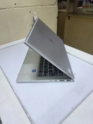 Laptop HP EliteBook x360 1030 G8 16GB Intel Core i7 SSHD (Hybrid) 512GB