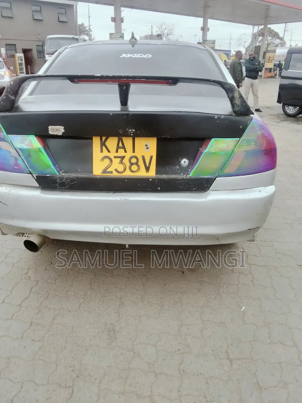 Mitsubishi Lancer 2000 Silver