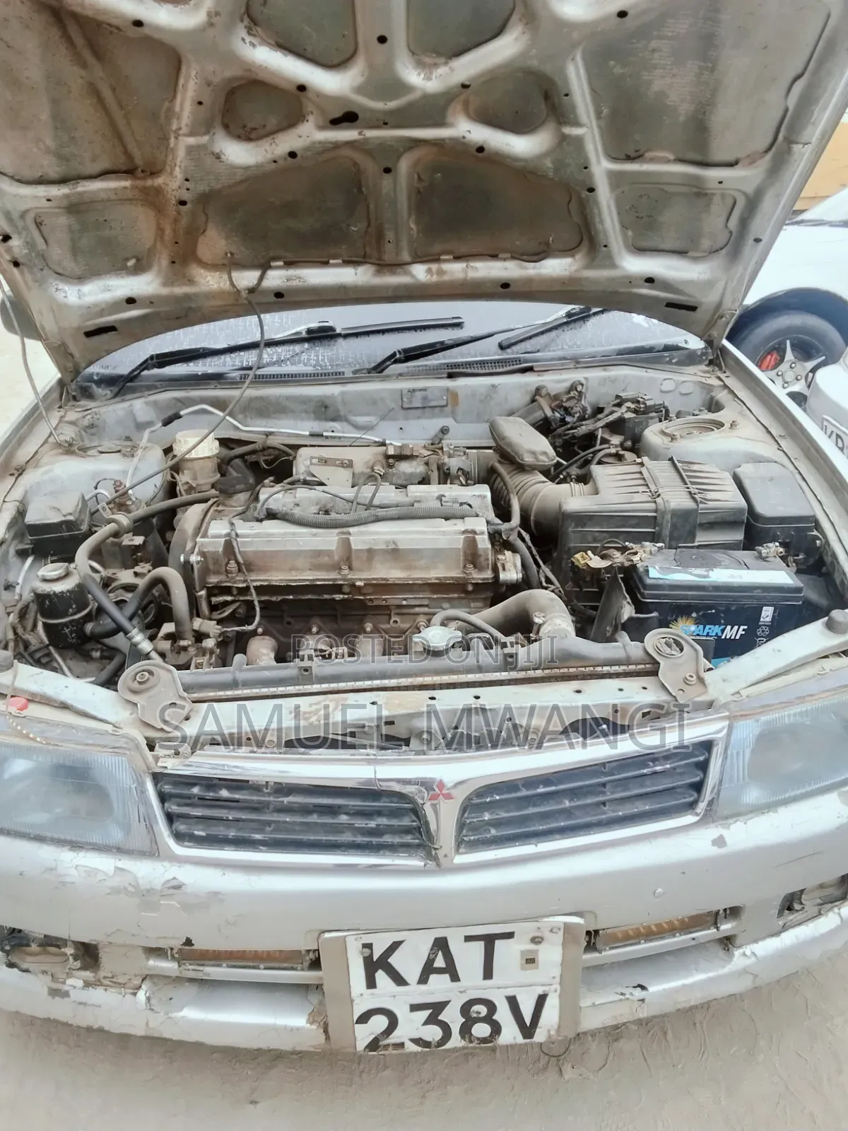 Mitsubishi Lancer 2000 Silver