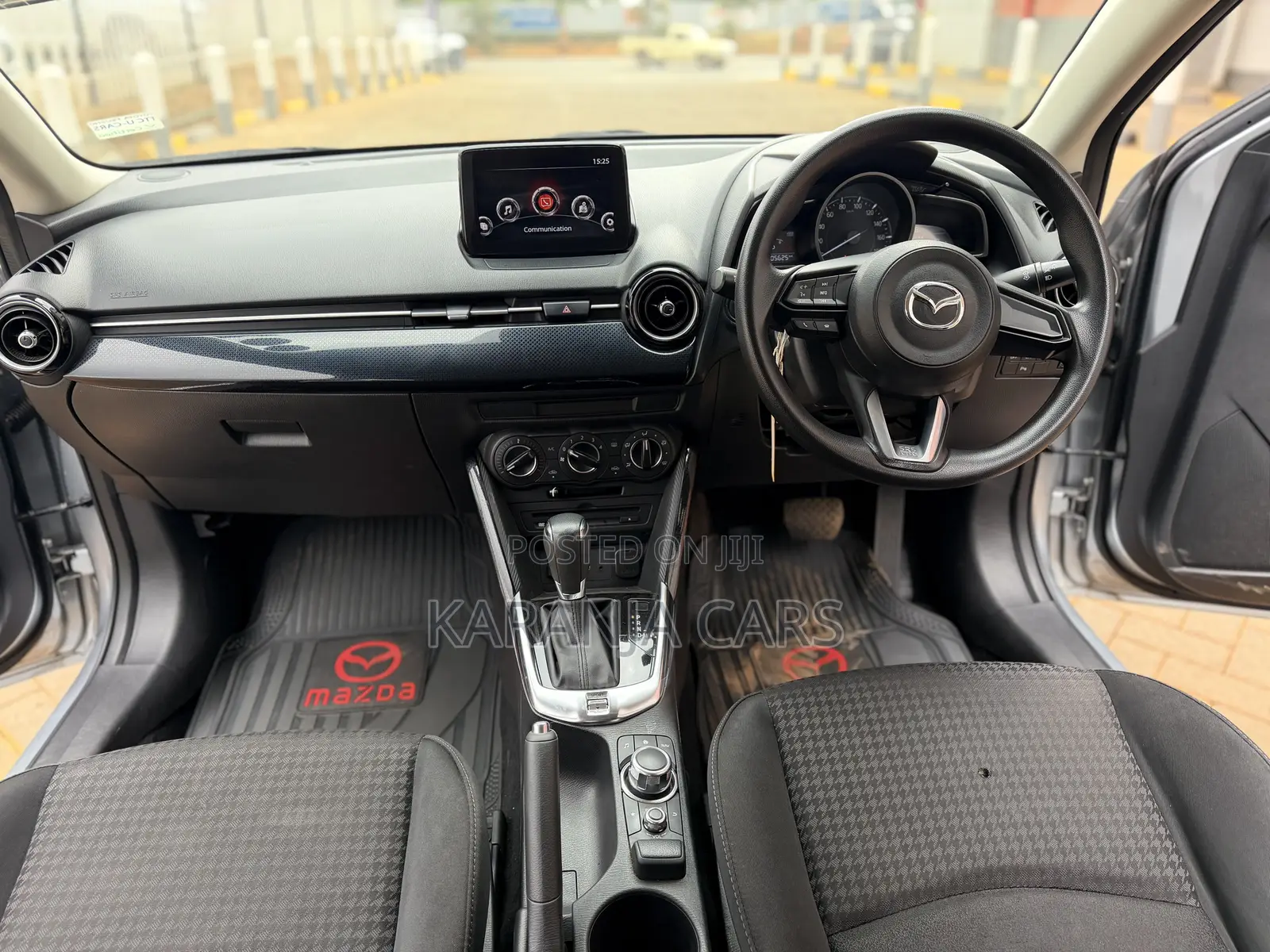 Mazda Demio 2018 Silver