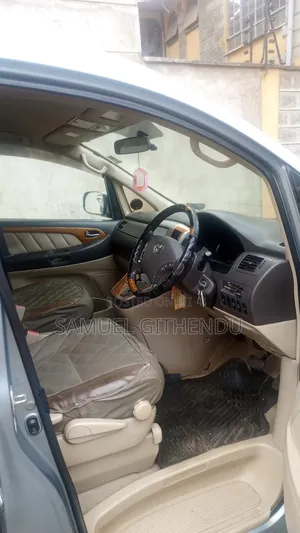 Toyota Alphard 2.4 Petrol AWD 2008 Silver