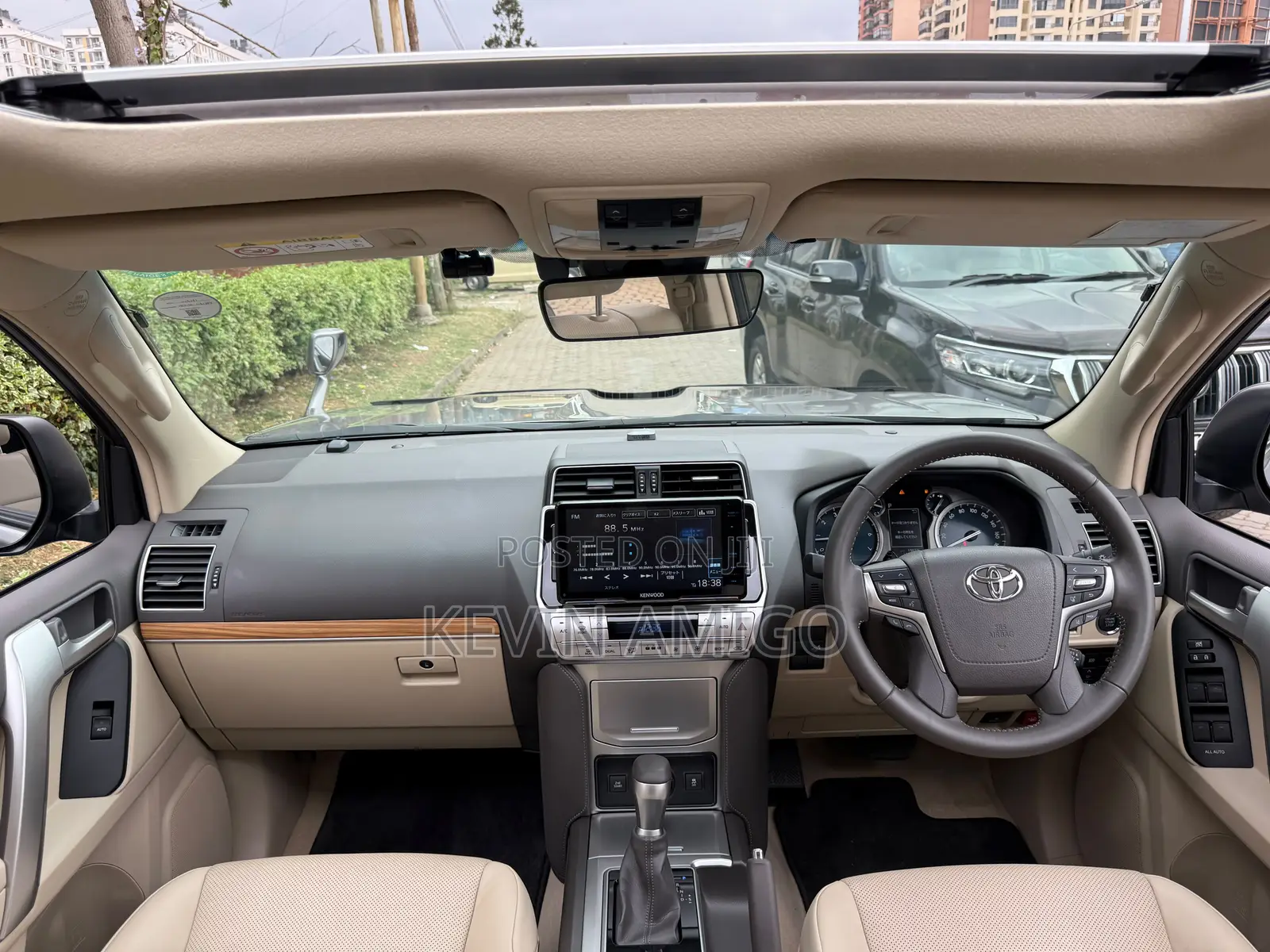 Toyota Land Cruiser Prado 2.7 2023 Silver