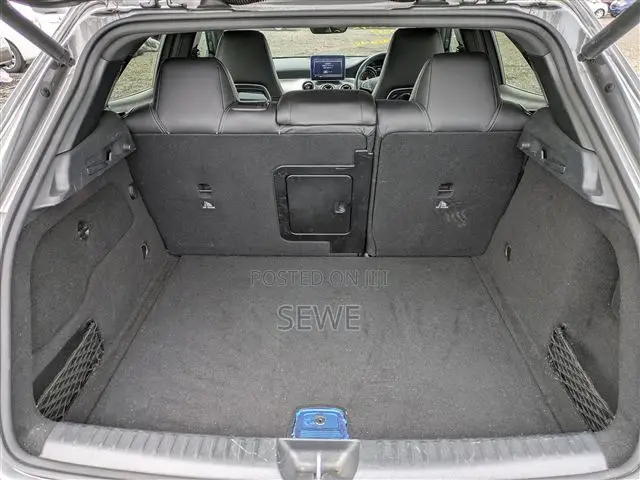 Mercedes-Benz GLA-Class 2019 Gray