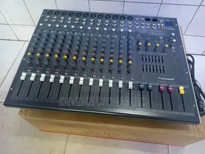 SMX-1200 Mackie Plain Mixer, 12 Channel