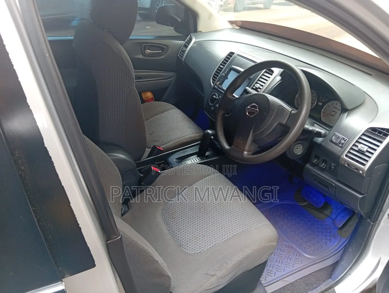 Nissan Wingroad 2011 Silver