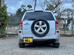 Suzuki Escudo 2006 Silver