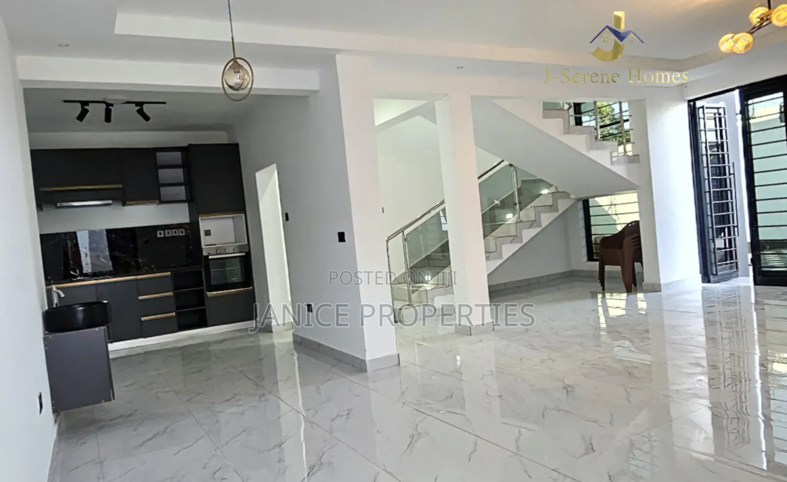 5bdrm Mansion in Ruiru Mugutha Estate, Kimbo for rent