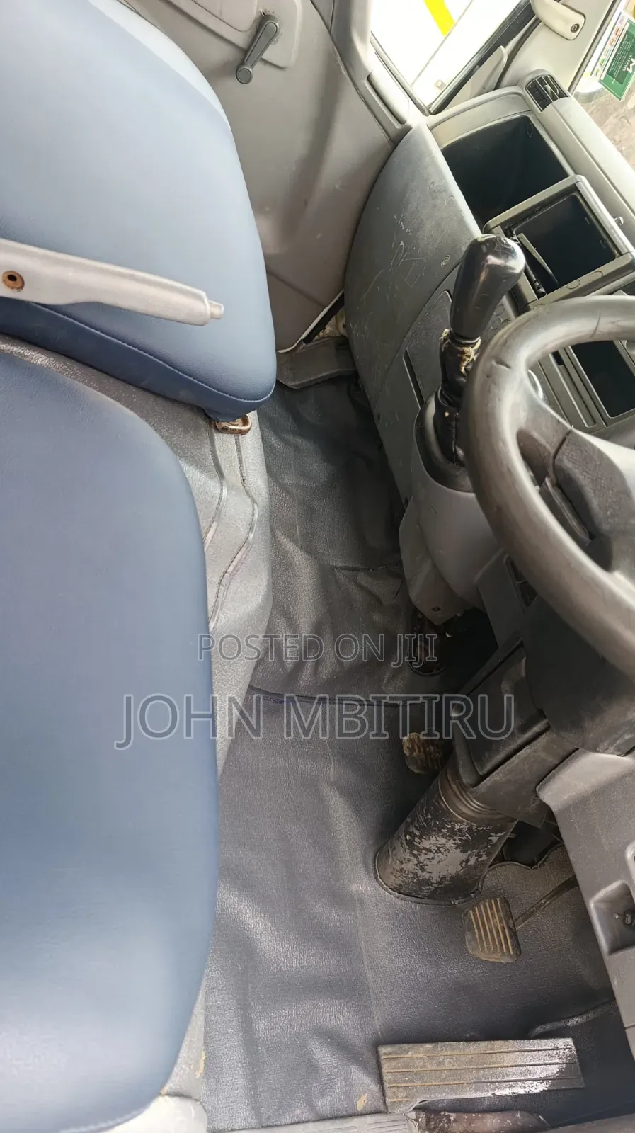 Mistubishi Canter 2015 White