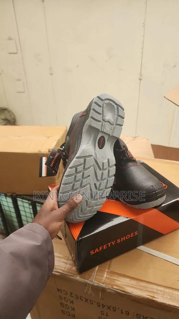 Anti- Safety Boots - thumbnail 2