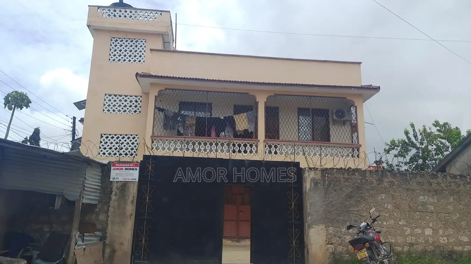 4bdrm Apartment in Bombolulu, Kadzandani for rent