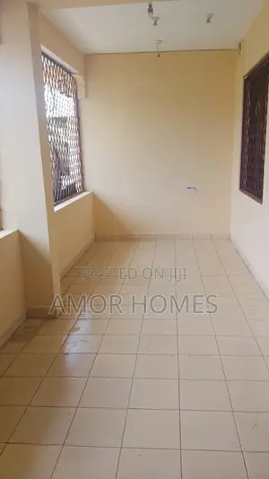 4bdrm Apartment in Bombolulu, Kadzandani for rent