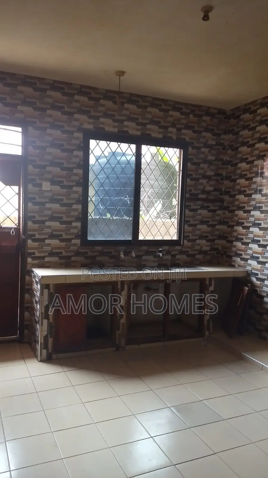 4bdrm Apartment in Bombolulu, Kadzandani for rent