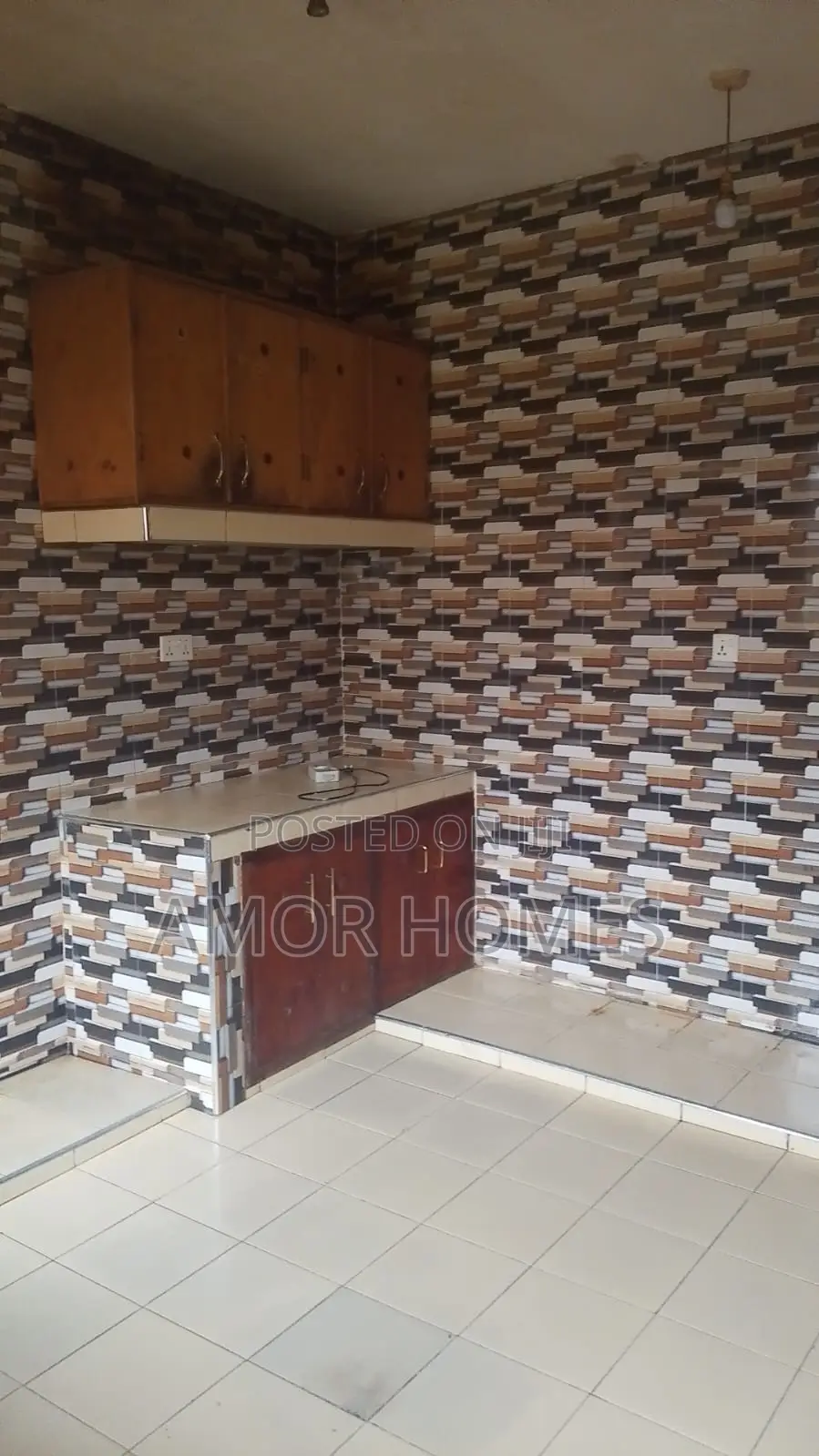 4bdrm Apartment in Bombolulu, Kadzandani for rent