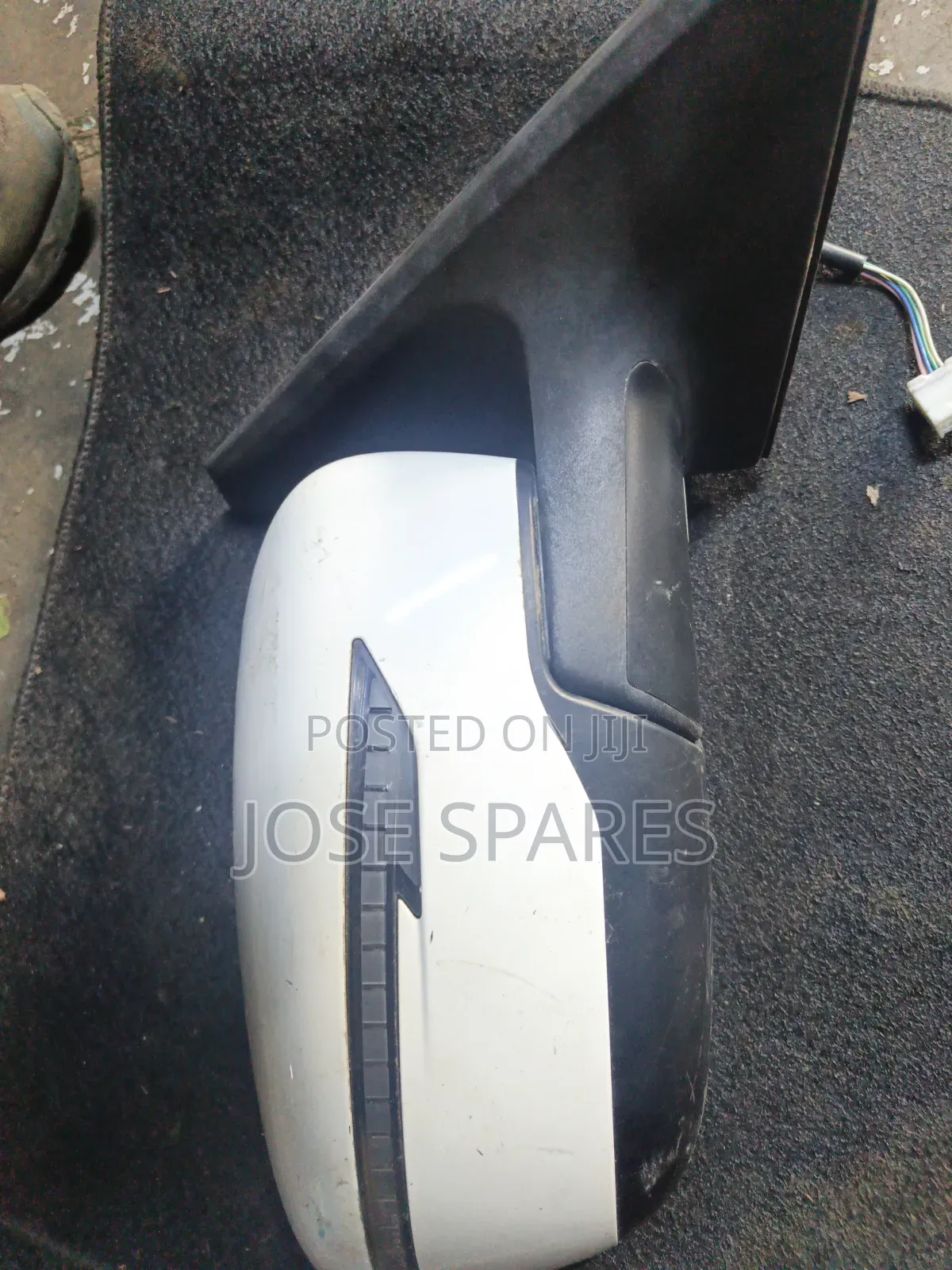 Nissan X-Trail T32 R Side Mirror
