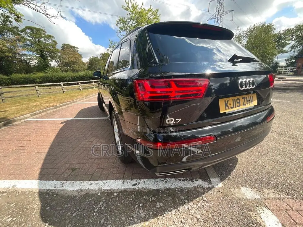 Audi Q7 45 SE Premium AWD quattro 2019 Black