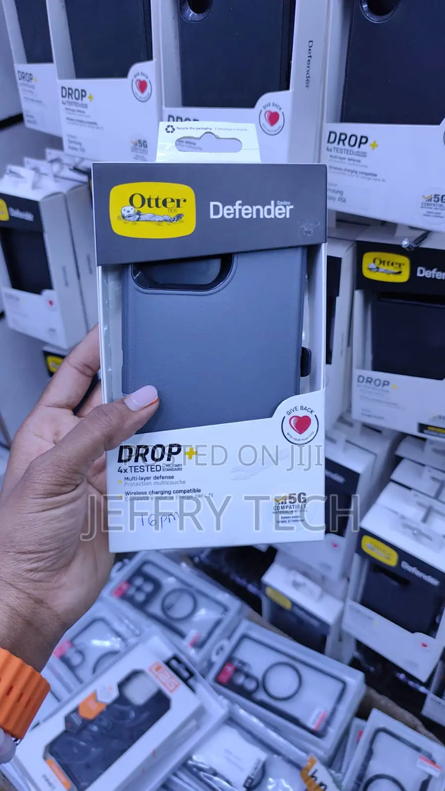 Black OtterBox Defender Series Rugged Case Package for iPhone 17 Pro