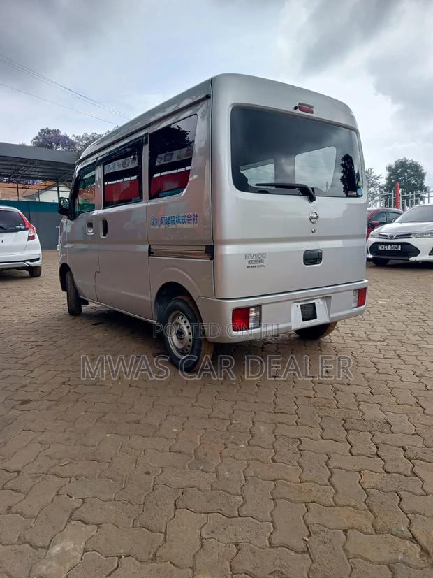 Nissan Clipper 2019 Silver - thumbnail 3