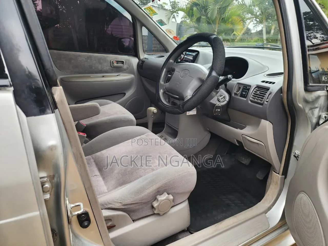 Toyota Corolla Spacio 2000 Silver