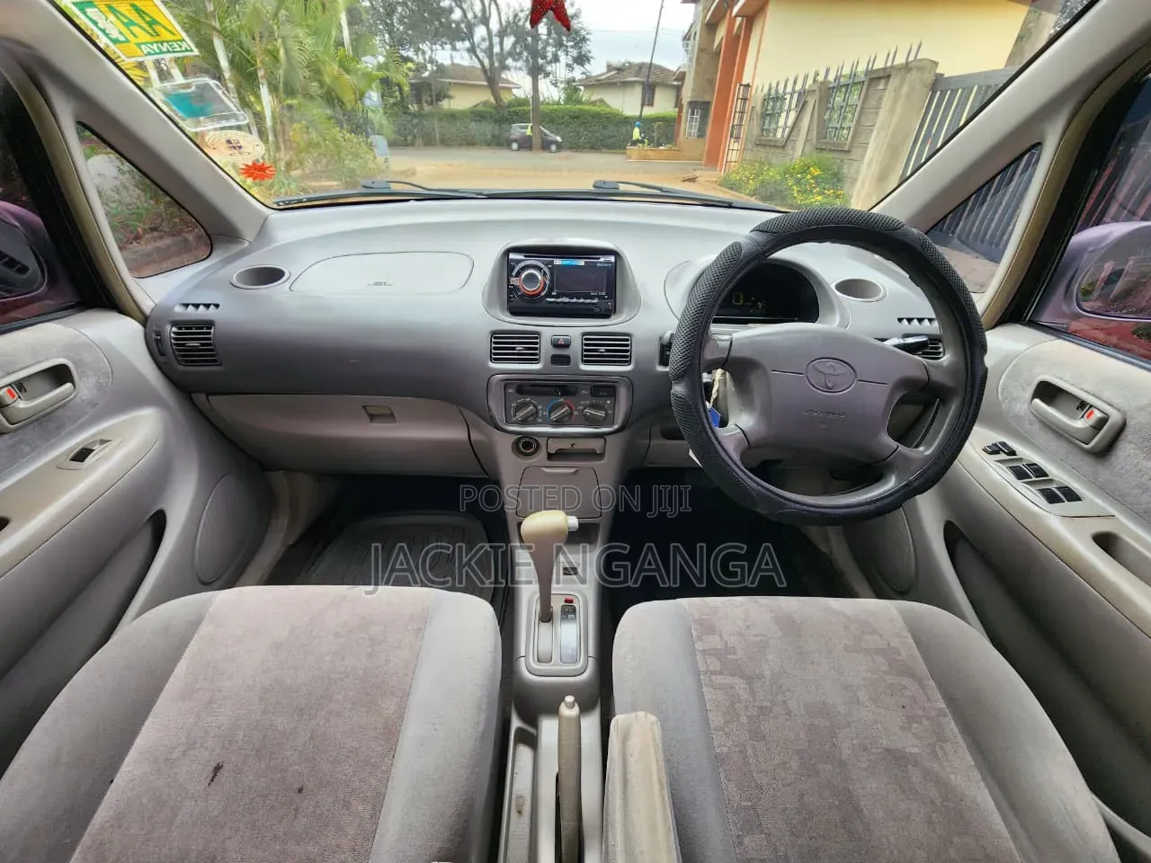 Toyota Corolla Spacio 2000 Silver