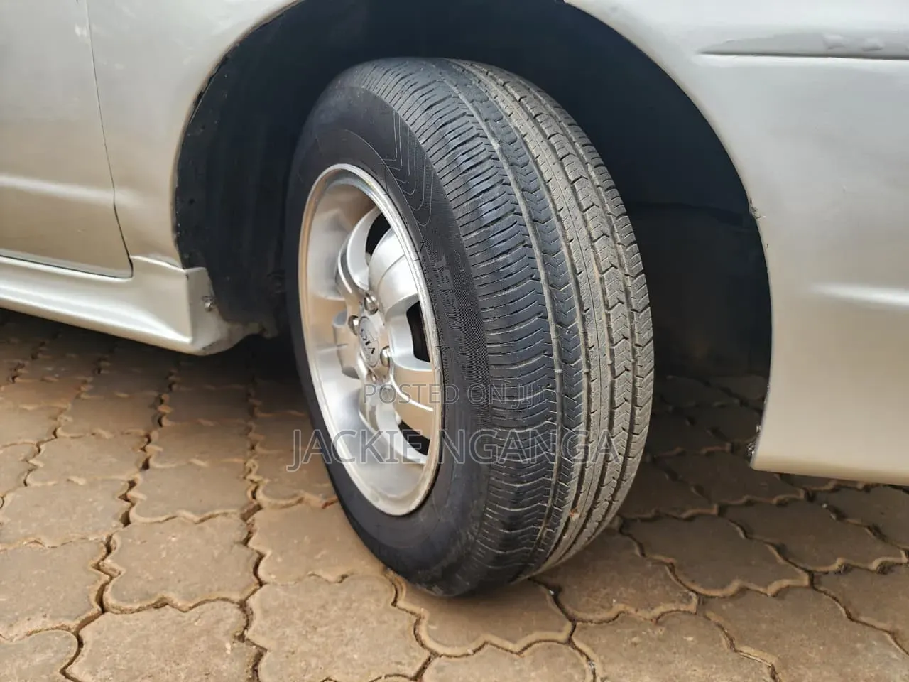 Toyota Corolla Spacio 2000 Silver