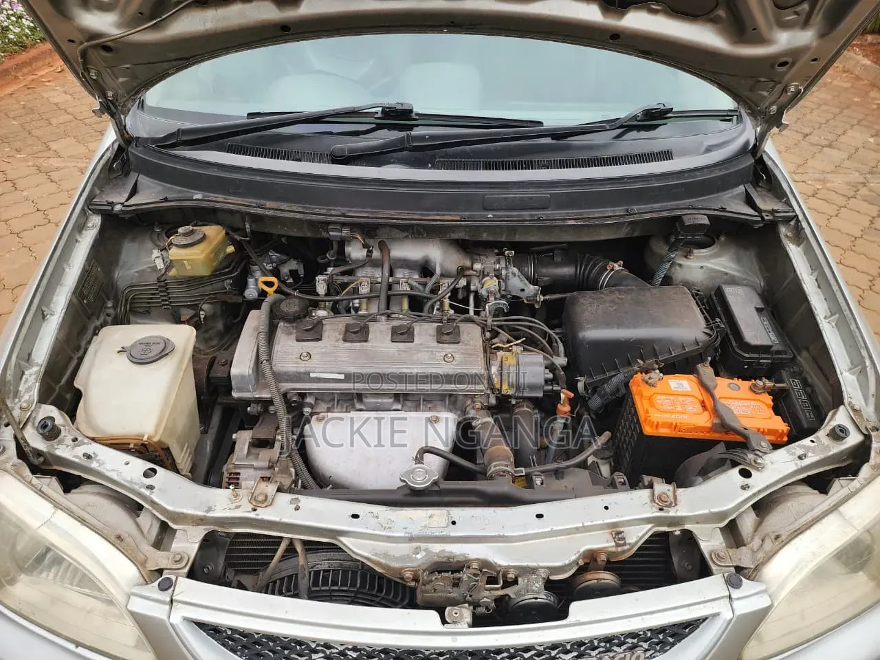 Toyota Corolla Spacio 2000 Silver