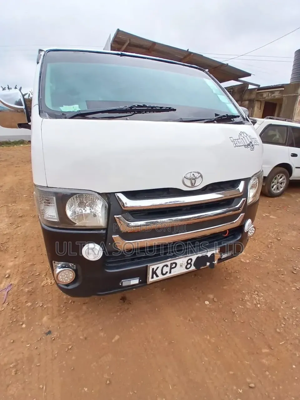 Toyota HiAce 2014 White