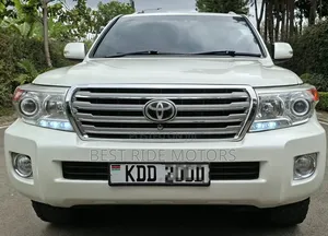 Toyota Land Cruiser 4.6 V8 ZX 2014 White