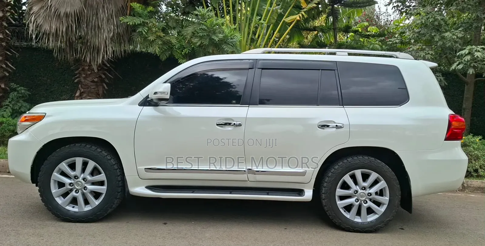 Toyota Land Cruiser 4.6 V8 ZX 2014 White