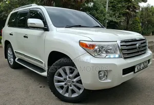 Toyota Land Cruiser 4.6 V8 ZX 2014 White