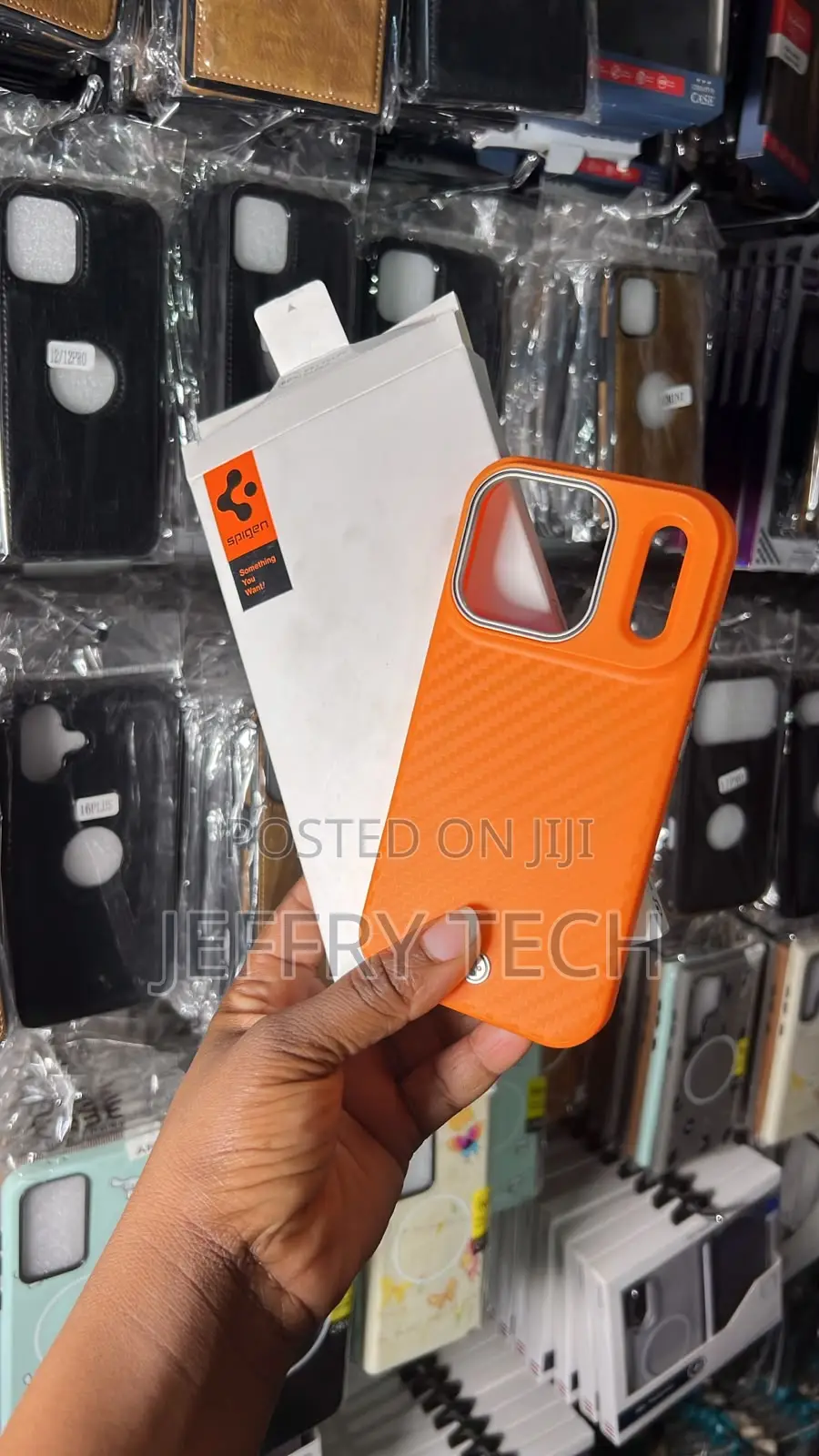 Gray Carbon-Fiber Texture Phone Case With a Camera iPhone 17 Pro