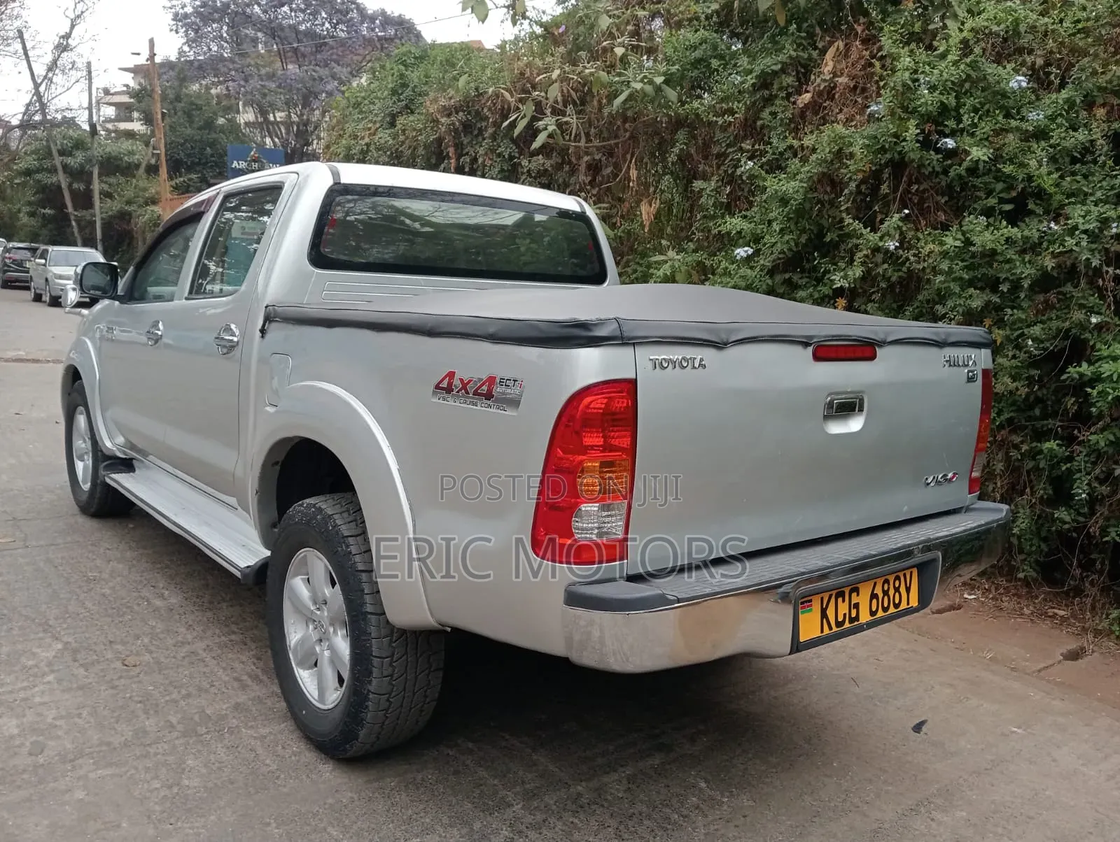 Toyota Hilux 2010 Silver