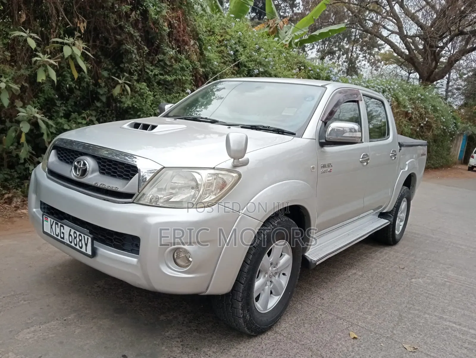 Toyota Hilux 2010 Silver