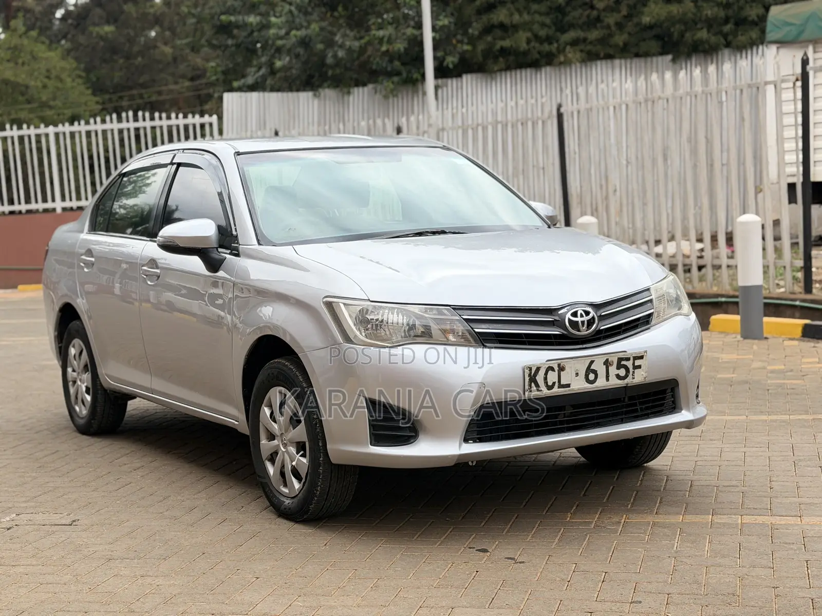 Toyota Axio 1.5 G 2WD 2015 Silver