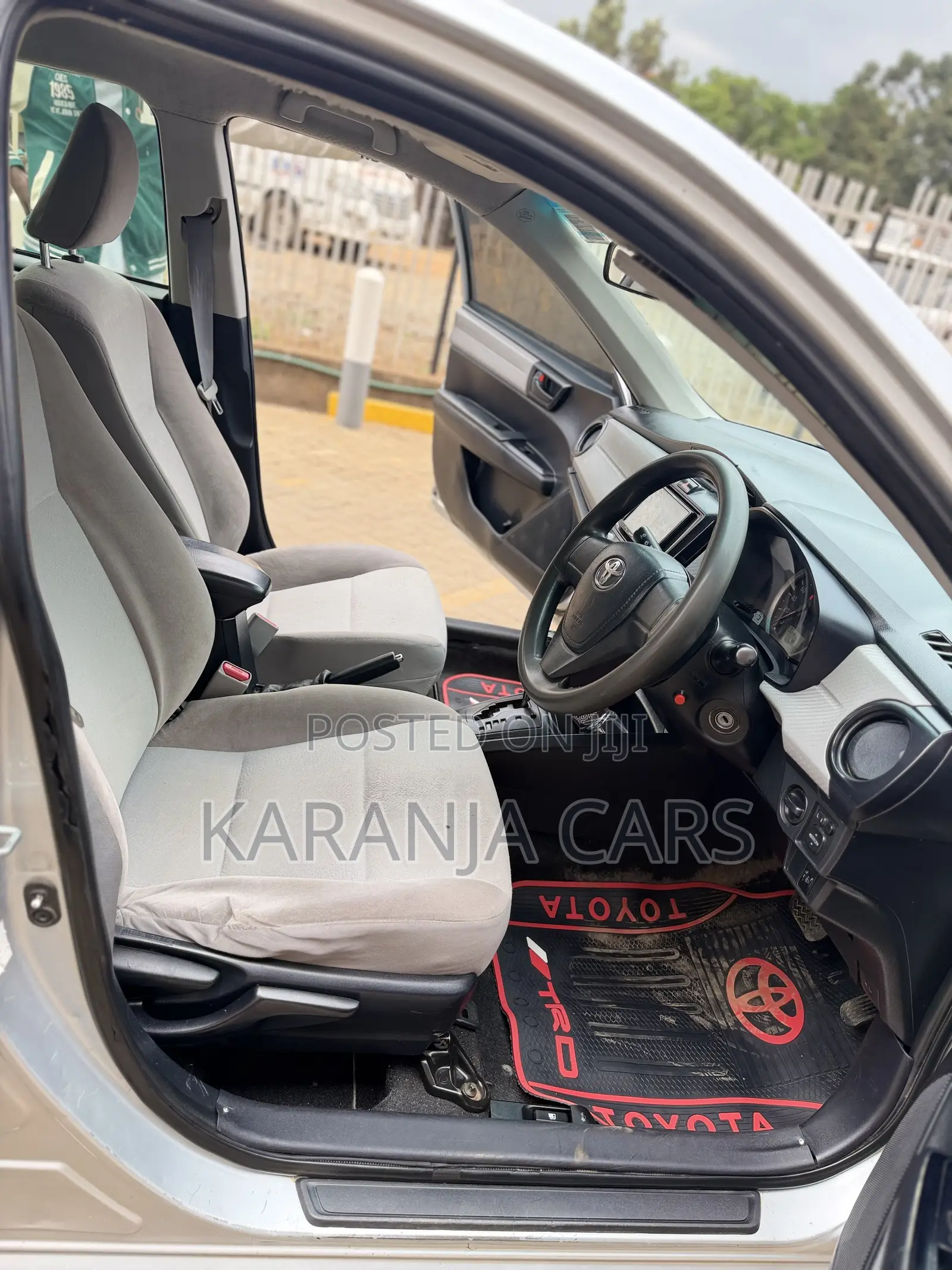 Toyota Axio 1.5 G 2WD 2015 Silver